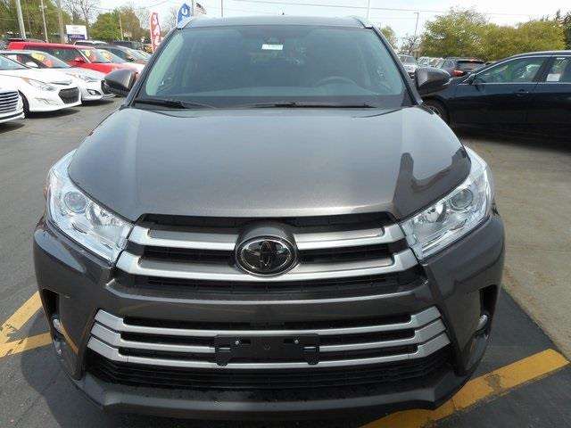 Toyota Highlander 2017 photo 2